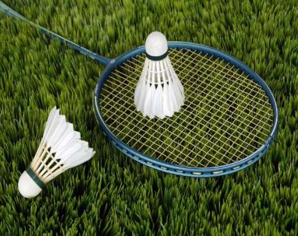 Badminton