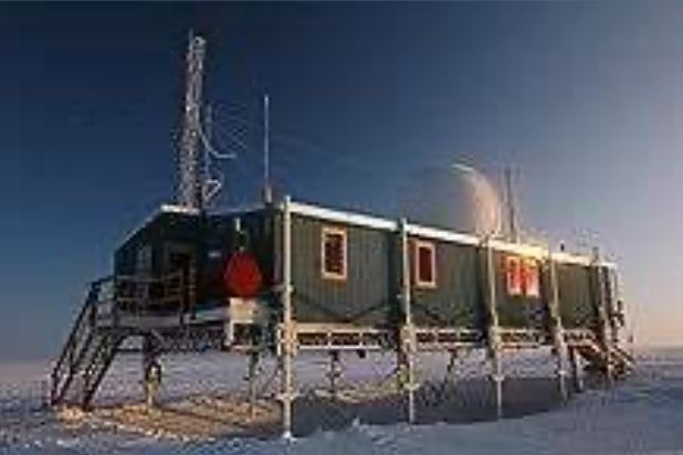 Greenland’s Summit Station Credits: Wikipedia